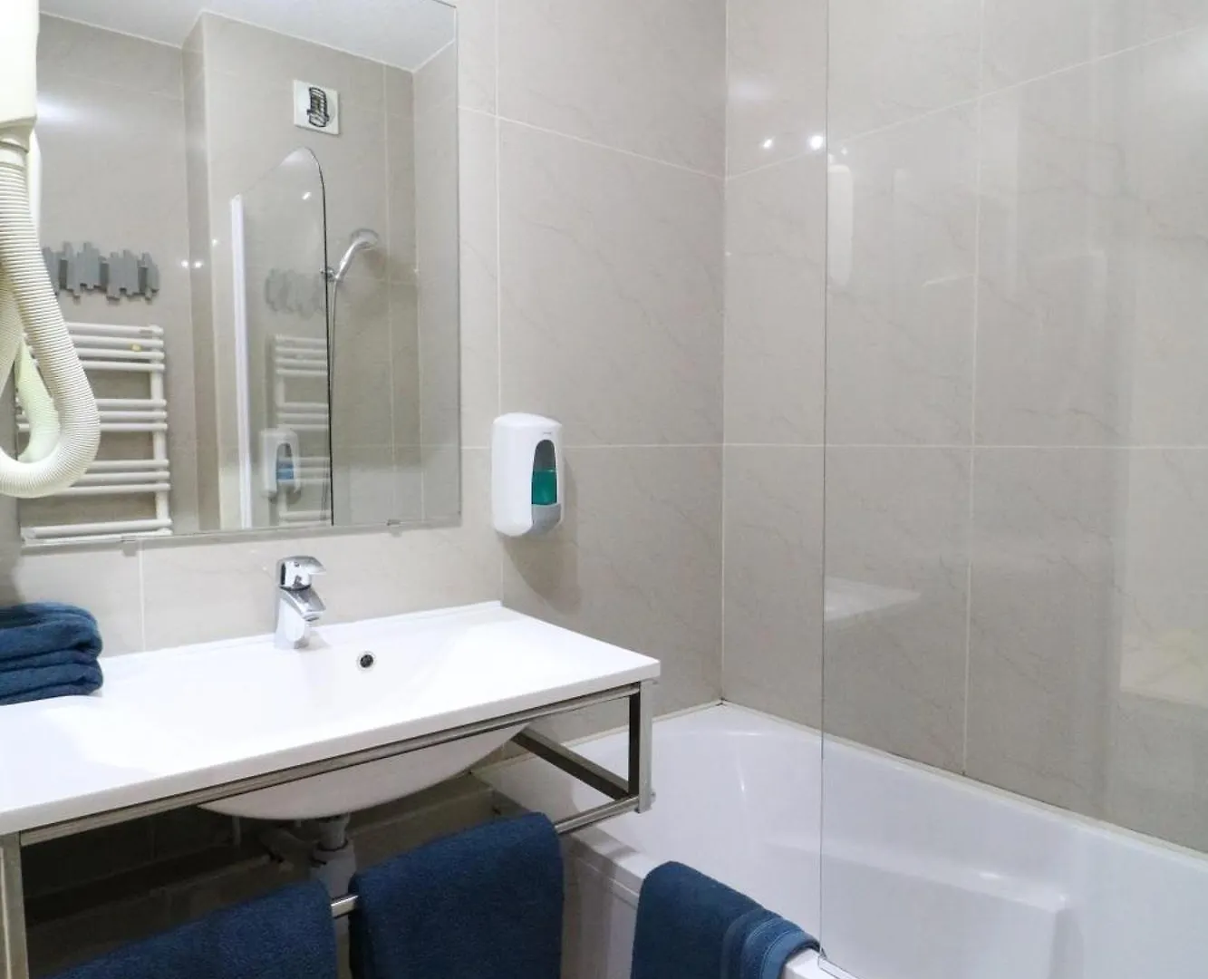 Hotel Napoleon La Turbie 3*,